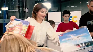 Марина Порошенко зібрала і відіслала новорічні подарунки для дітей загиблих героїв