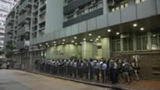 Laser protest held at HKong police station