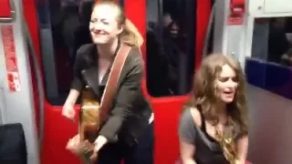 Subway jam session - wait for the passenger freestyle!