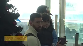 MESSI FAMILY AND SUAREZ FAMILY ARRIVING TO BARCELONA AFTER CHRISTMAS