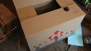 Брудер для цыплят перепелов, из картонной коробки.