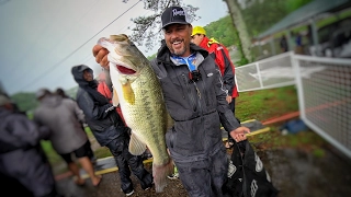 Making Money Fishing on Lake Chickamauga (Ft. John Cox) - Bassmaster