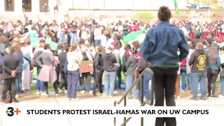 UW-Madison Students protesting at Libray Mall