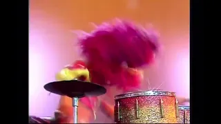 The Muppet Show - 211: Dom DeLuise - Animal Drum Solo (1977)