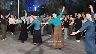 Tibetan dance "Auspicious Worship Eight Paints"