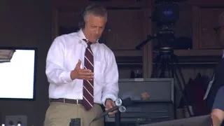 Bird flies into booth, gives 'interview'