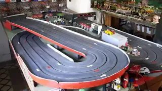 Controlando a la Bestia #scalextric #slotcar #track #slotcarracing #slotcarsofinstagram #Toyota