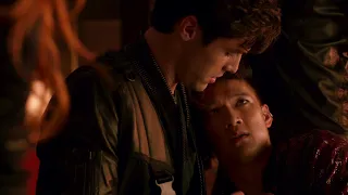 Alec shares his strength with Magnus to heal Luke ||  Shadowhunters || Season 1, Episode 6