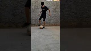 freestyle football | street soccer | ground moves | soccer skills #algeria #fslife #soccer