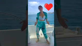 pooja hegde dance for arabic kuthu #shorts #poojahegde #arabickuthu #hotdance #hot