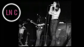 Black Sabbath - Solitude (lyrics on screen)