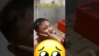 弟弟真的哭了🥺等二哥回来～