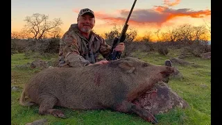 Chad Mendes Guiding His Manager on a Wild Boar Hunt!!!| FINZ AND FEATHERZ