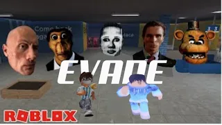 jugando evade roblox