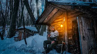 RETURNED TO THE DUGOUT BY THE RIVER | OVERNIGHT IN A HEAVY SNOWSTORM