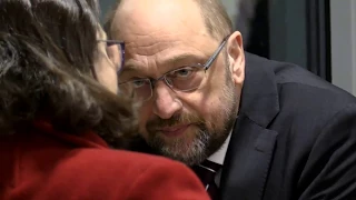 Desaströse Umfrage : SPD verliert im GroKo-Drama deutlich an Zustimmung