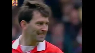 Man Utd: Pain and The Glory - Bryan Robson