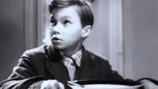 Вася Горчаков в роли Бори Горохова. Эпизод фильма «Большие и маленькие» (1963)