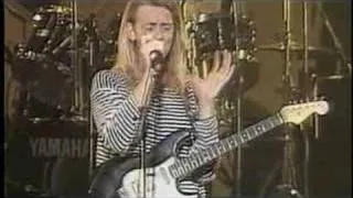 it bites live Tokyo 1989 (Yellow Christian)