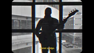 Veintiuno - Desvelo (Lyric Video Oficial)