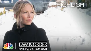 Carisi Lifts Rollins Up When She Needs It Most - Law & Order: SVU