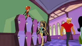 Monster high out of contex for 3 minutes straight