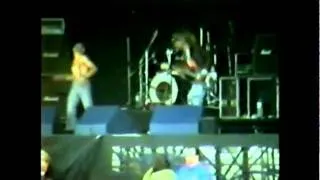 Nirvana - School - 08/23/1991 - Reading Festival, Reading, UK