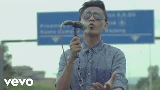 Klangit - Dewi (Official Music Video)