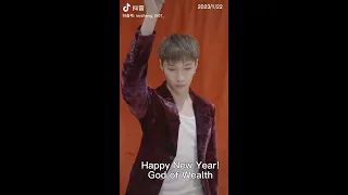 Lay - Zhang Yixing - Happy New Year! - [财神到](God of Wealth)