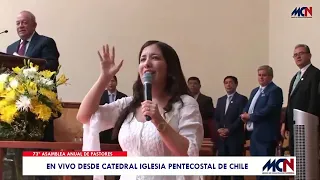 Gladys Muñoz en la Catedral Pentecostal