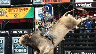 Kaique Pacheco rides Wired Child for 86.5 points (PBR)