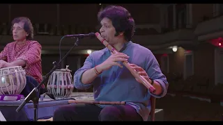 Béla Fleck, Zakir Hussain, Edgar Meyer and Rakesh Chaurasia - Owl's Misfortune (Live)