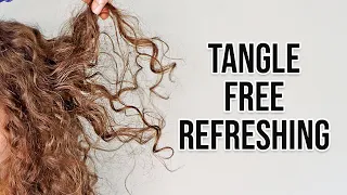 How to Get Rid of Tangles When Refreshing Curly Hair