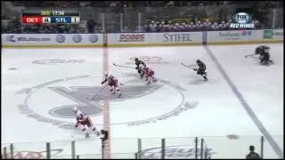 David Backes and Alexander Steen collide