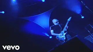 Joe Satriani - Flying in a Blue Dream (Live In Concert)