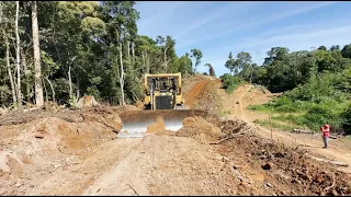 The Easiest Way to Service Mountain Roads Using a CAT D6R XL Bulldozer