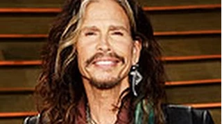 Steven Tyler Duets with Moscow Street Musician on 'Don't Want to Miss a Thing'