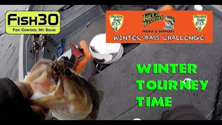 Winter Time Water Temps are Here in the Bassing Bob Winter Challenge-Lake of the Ozarks Vlog 1-06-24