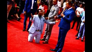 Pastors receiving an Impartation from Pastor Alph LUKAU 🇳🇦  🇿🇦 🇬🇭