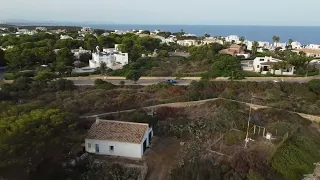 DJI MINI 2 saliendo de un Ford Puma 2022 en Mallorca