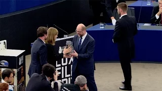 EP President Schulz awards the 10th LUX Prize to Toni Erdmann