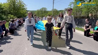 У Золочівському районі прощаються з воїном