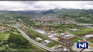 Nebo i zemlja: Visoko