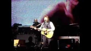 Paul McCartney - Something / Live - Out There tour Ecuador 2014