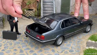 1:18 BMW 730i E32 1986, grey metallic - Minichamps, rereleased [Unboxing]