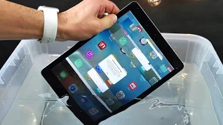 iPad Pro 9.7" Water Test - Waterproof or Water Resistant?
