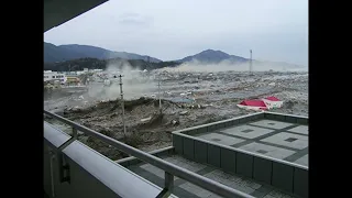 Tsunami in Rikuzentakata (陸前高田市津波) - Iwate Prefectural Takata Hospital (岩手県立高田病院)