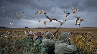 145 BIRDS!! MORNING GEESE, AFTERNOON DUCKS - DREAM DAY OF HUNTING!