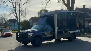 Michigan State Police EST Unit Responding STANDOFF In BAY CITY