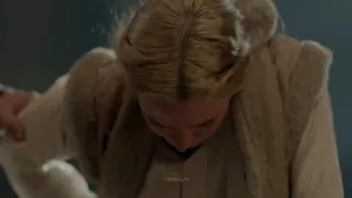 The White Queen (2013): Queen Elizabeth gives birth to her 1st child with Edward